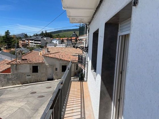 Foto 2 de Piso en venta en Miraflores de la Sierra de 2 habitaciones con balcón y calefacción