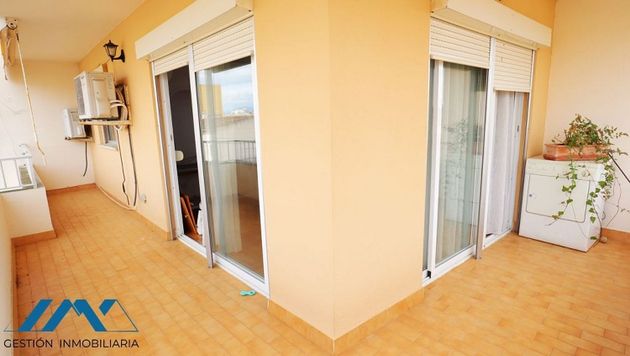 Foto 2 de Pis en venda a calle Del Baix Riera de 3 habitacions amb terrassa i balcó
