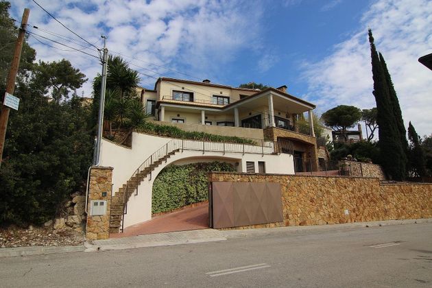 Foto 2 de Alquiler de chalet en Mas Milà de 5 habitaciones con terraza y piscina