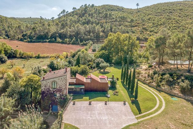Foto 2 de Casa rural en venda a Boadella d´Empordà de 6 habitacions amb terrassa i piscina