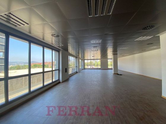 Foto 1 de Alquiler de oficina en Sant Joan Despí con aire acondicionado y ascensor