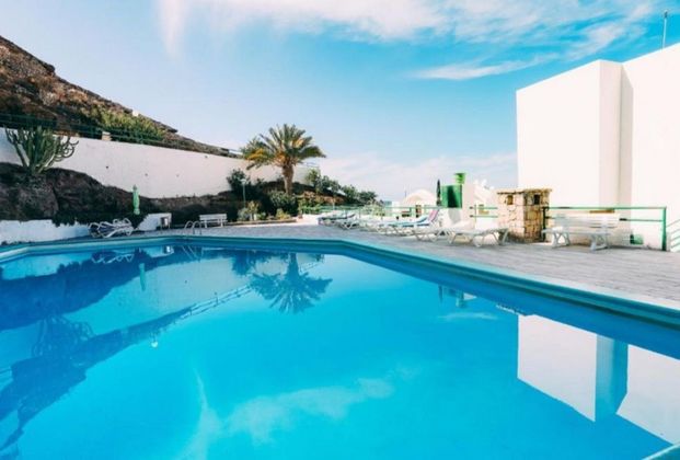 Foto 1 de Piso en alquiler en avenida Lanzarote de 1 habitación con terraza y piscina
