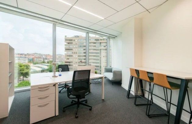 Foto 1 de Alquiler de oficina en Les Corts de 90 m²