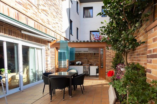 Foto 2 de Casa en venda a Pinar del Rey de 3 habitacions amb terrassa i aire acondicionat