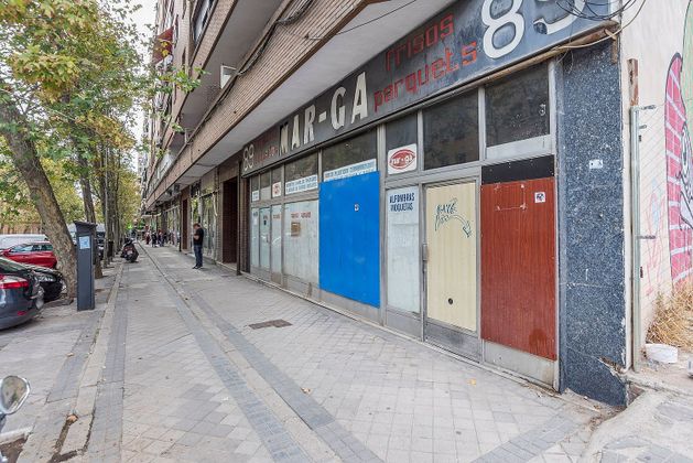 Foto 2 de Local en venda a calle Infanta Mercedes de 1052 m²