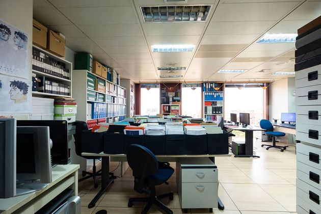 Foto 2 de Oficina en venda a Castilla amb garatge i aire acondicionat
