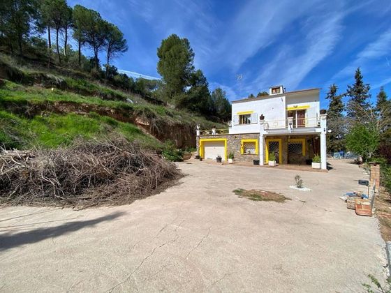 Foto 1 de Casa en venda a Sant Salvador de Guardiola de 5 habitacions amb terrassa i piscina