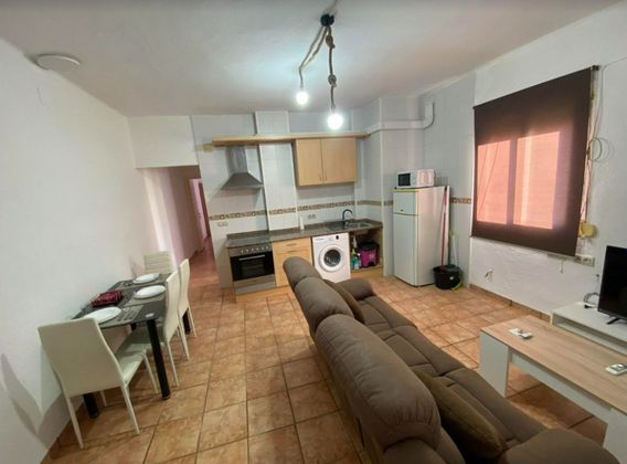 Foto 2 de Piso en alquiler en Ciutat Jardí de 3 habitaciones con muebles y aire acondicionado