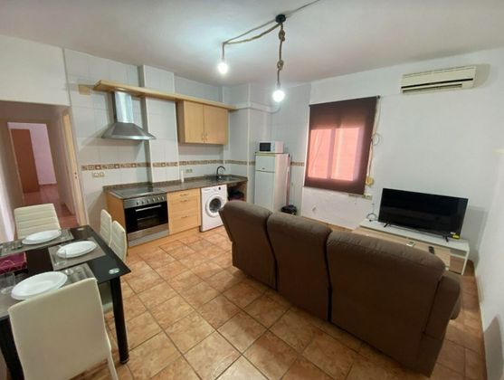 Foto 1 de Piso en alquiler en Ciutat Jardí de 3 habitaciones con muebles y aire acondicionado