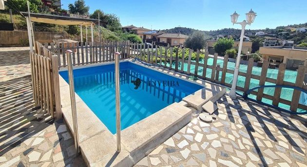 Foto 1 de Casa rural en venda a Les Brises de Calafell - Segur de Dalt de 3 habitacions amb terrassa i piscina