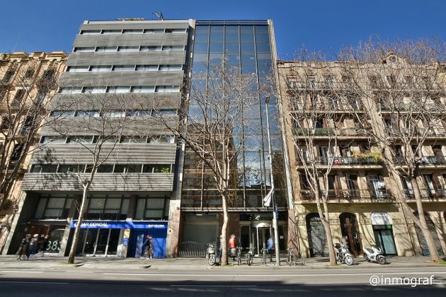 Foto 1 de Alquiler de edificio en calle Aragó de 2450 m²