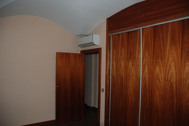 Foto 2 de Venta de piso en calle Gabriel y Galan de 1 habitación con terraza y balcón