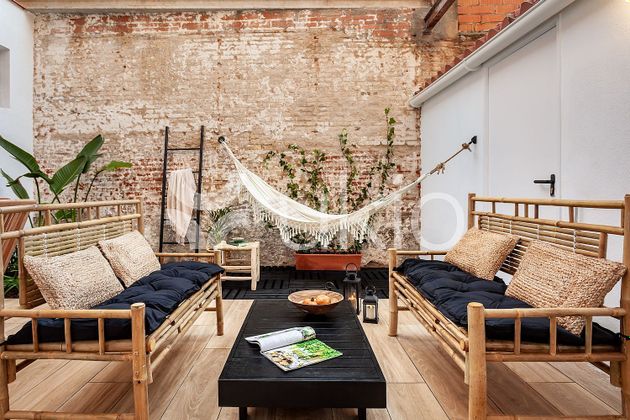 Foto 1 de Pis en lloguer a Vila de Gràcia de 2 habitacions amb terrassa i mobles