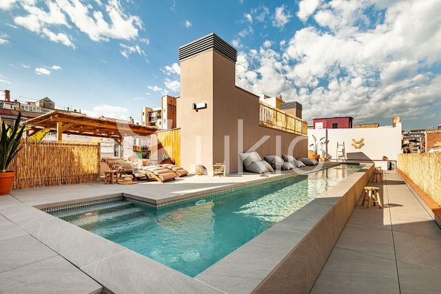 Foto 1 de Pis en lloguer a Vila de Gràcia de 1 habitació amb terrassa i piscina