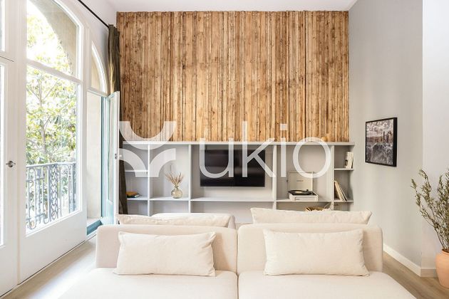 Foto 2 de Alquiler de piso en Vila de Gràcia de 3 habitaciones con muebles y aire acondicionado