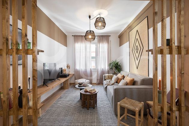 Foto 1 de Pis en lloguer a Vila de Gràcia de 3 habitacions amb mobles i aire acondicionat
