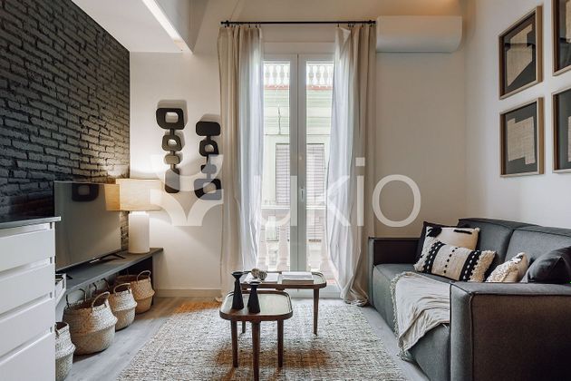 Foto 1 de Alquiler de piso en Vila de Gràcia de 1 habitación con muebles y balcón