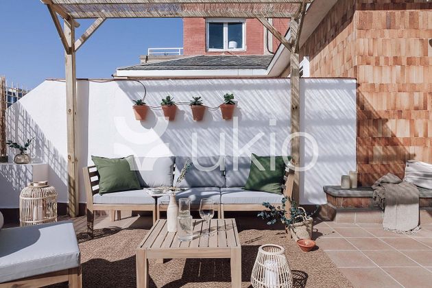 Foto 1 de Ático en alquiler en Sant Gervasi - Galvany de 1 habitación con terraza y muebles
