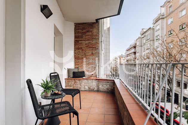 Foto 1 de Piso en alquiler en Sant Gervasi - Galvany de 3 habitaciones con muebles y balcón