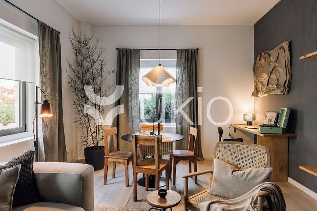 Foto 2 de Piso en alquiler en El Gòtic de 2 habitaciones con muebles y aire acondicionado