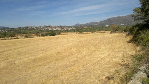 Foto 1 de Venta de terreno en Manzanares el Real de 60000 m²