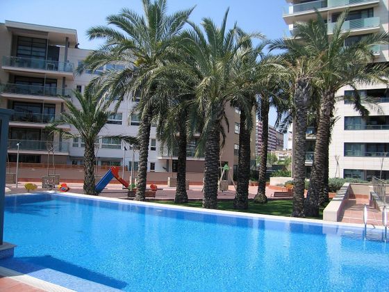 Foto 1 de Àtic en venda a paseo Del Taulat de 4 habitacions amb terrassa i piscina