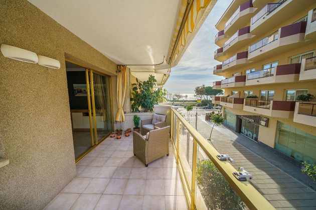 Foto 2 de Piso en alquiler en Centre - Pineda de Mar de 3 habitaciones con terraza y piscina
