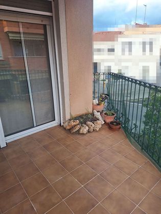 Foto 2 de Pis en venda a Centre - Castellar del Vallès de 3 habitacions amb garatge i balcó