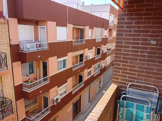 Foto 2 de Venta de piso en Alfafar de 4 habitaciones con garaje y balcón