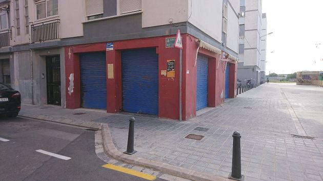 Foto 1 de Local en venta en calle De Rotglà de 75 m²