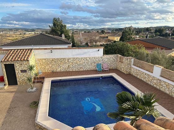 Foto 1 de Xalet en venda a Montroy de 4 habitacions amb terrassa i piscina