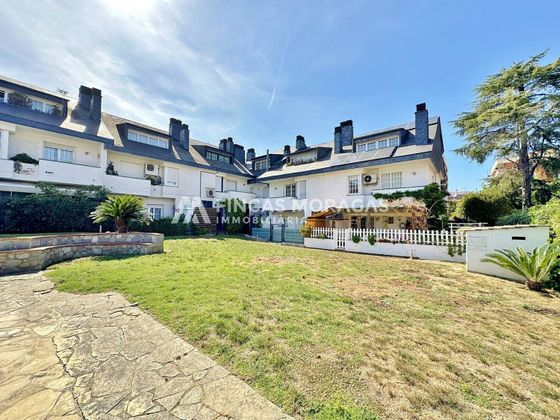 Foto 2 de Casa adossada en venda a Sant Ramon de 4 habitacions amb terrassa i piscina