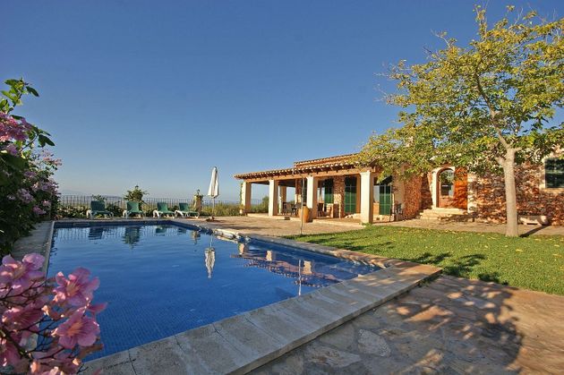 Foto 1 de Alquiler de chalet en Felanitx de 3 habitaciones con terraza y piscina