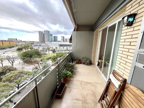 Foto 1 de Piso en venta en Gran Via LH de 3 habitaciones con terraza y balcón