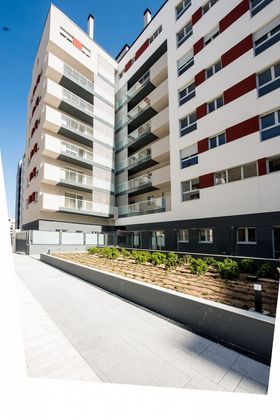 Foto 2 de Pis en venda a calle Enrique Urquijo de 3 habitacions amb terrassa i piscina