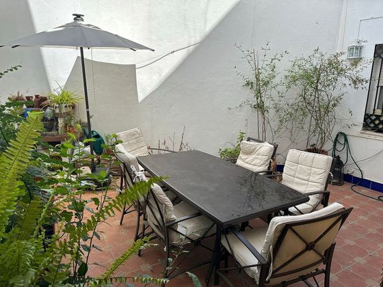 Foto 2 de Casa adossada en venda a Gines de 5 habitacions amb terrassa i jardí