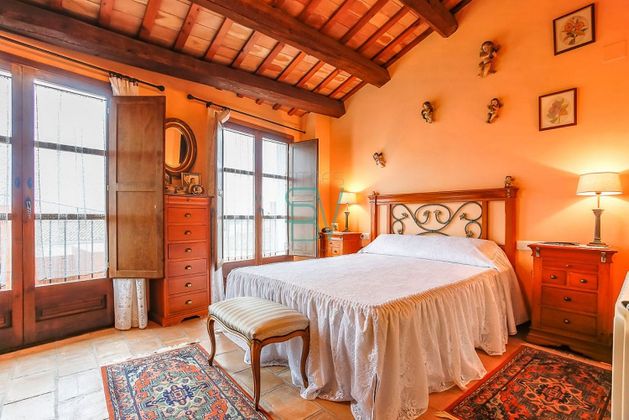 Foto 1 de Casa adossada en venda a Sant Pere de Ribes Centro de 4 habitacions amb terrassa i garatge