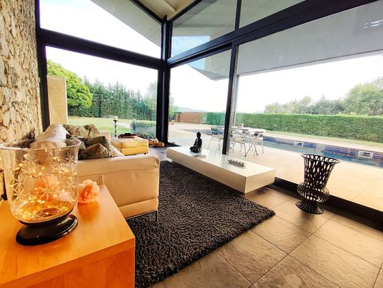 Foto 2 de Xalet en venda a Cervià de Ter de 6 habitacions amb terrassa i piscina