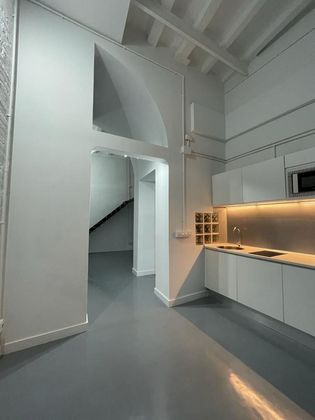 Foto 1 de Venta de piso en El Poble Sec - Parc de Montjuïc de 1 habitación y 46 m²