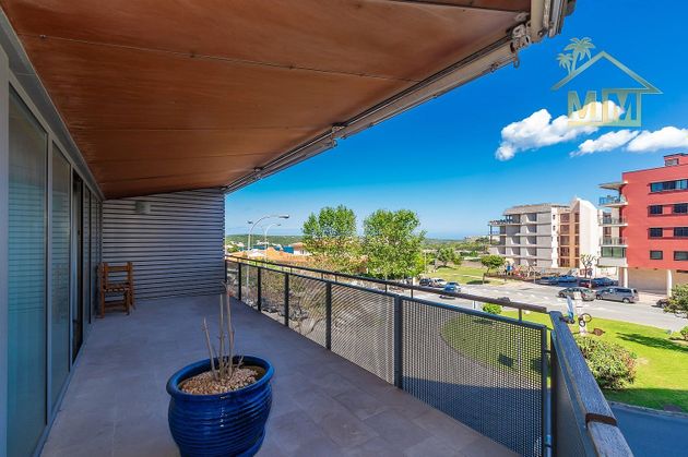 Foto 1 de Dúplex en venda a Maó de 4 habitacions amb terrassa i garatge