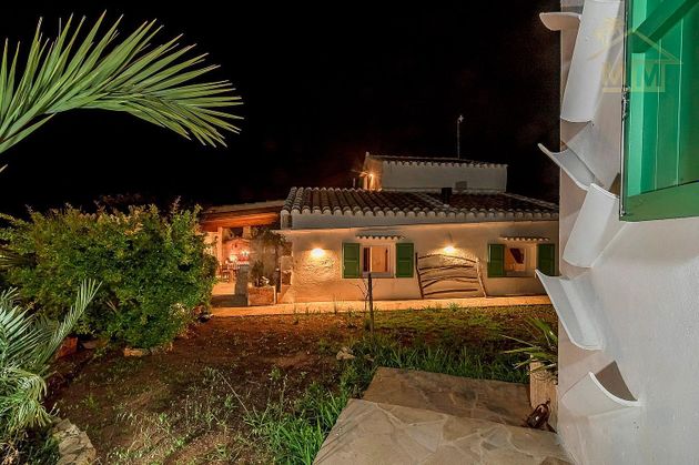 Foto 2 de Casa rural en venda a calle Binisafuller de 4 habitacions amb terrassa i jardí
