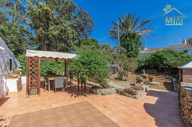 Foto 2 de Casa rural en venda a Castell (Es) de 5 habitacions amb terrassa i piscina