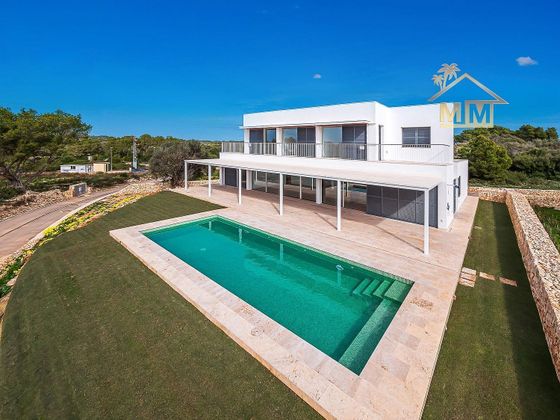 Foto 1 de Xalet en venda a urbanización Santo Tomàs de 4 habitacions amb terrassa i piscina