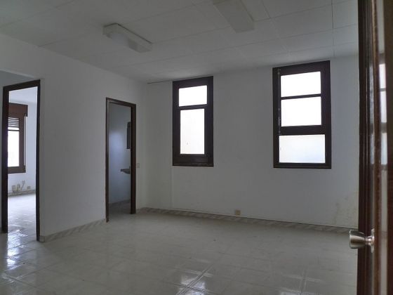 Foto 1 de Alquiler de oficina en calle D'àngel Guimerà con ascensor
