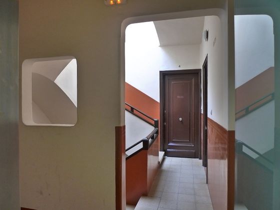 Foto 2 de Alquiler de oficina en calle D'àngel Guimerà con ascensor
