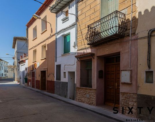 Foto 2 de Casa en venda a calle Joaquín Costa de 3 habitacions amb calefacció