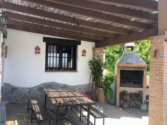 Foto 1 de Casa en lloguer a Canillas de Aceituno de 3 habitacions amb terrassa i jardí