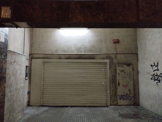 Foto 2 de Garatge en lloguer a calle Valles de 12 m²