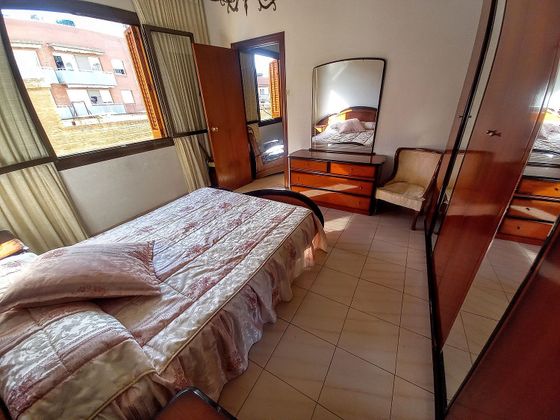 Foto 2 de Venta de piso en calle De Coïmbra de 3 habitaciones con calefacción y ascensor