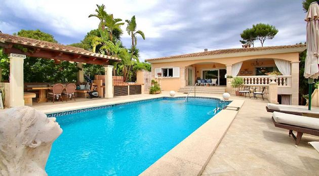 Foto 1 de Chalet en venta en Santa Ponça de 3 habitaciones con terraza y piscina